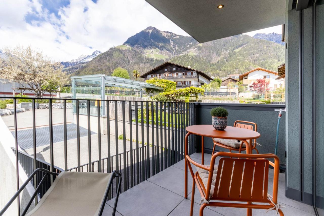 Mali Apartments Balcony Tirolo Exterior foto